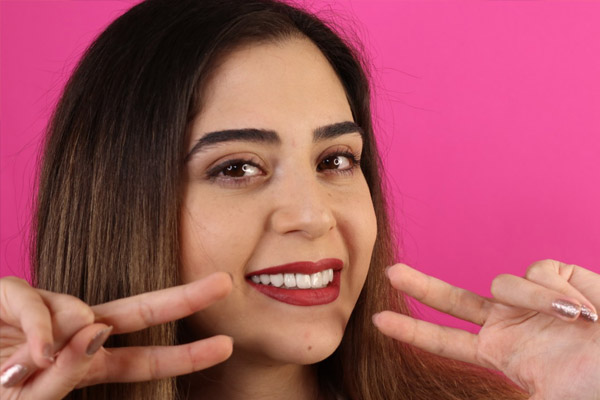 انجام بی حسی و مراحل لمینت دندان بدون درد